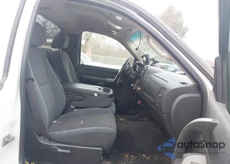 2008 GMC Sierra 2500Hd Sle1 z USA, uszkodzony, nr VIN 1GTHK24K38E103755